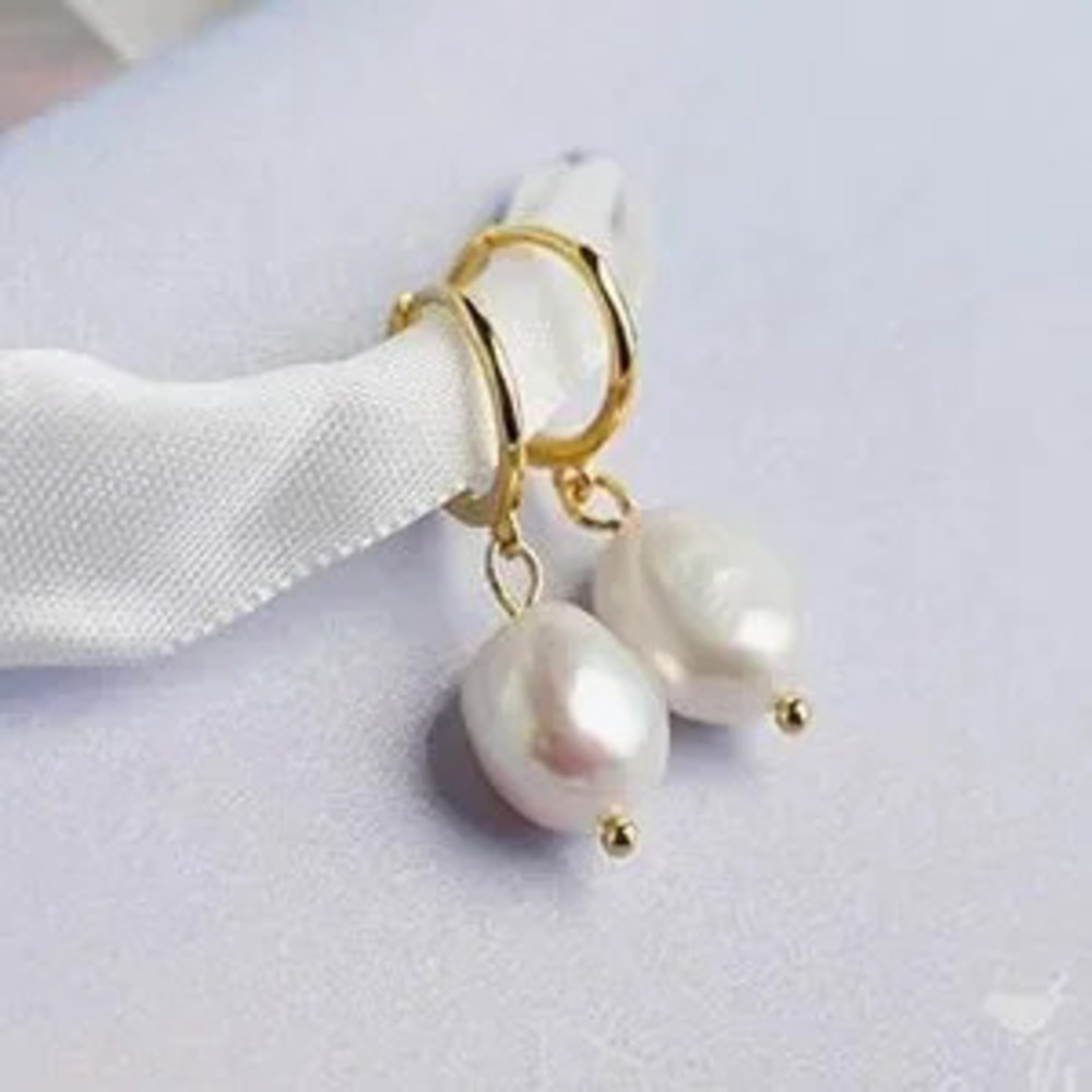 18 k Gold Plated Freshwater Pearl Hoop Earrings C Solid Silver